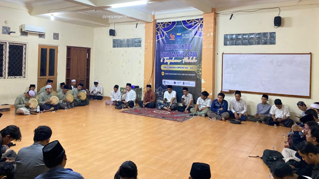PMII Cabang Ciputat Gelar Maulid Nabi dan Harlah ke-65, Momentum Refleksi dan Khidmat untuk Negeri